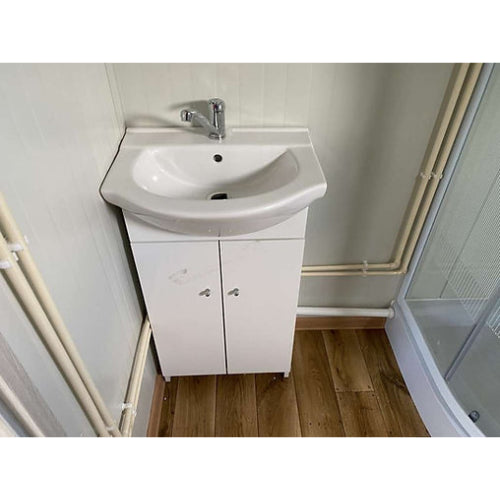 BÜROCONTAINER 6,00 X 2,40 M MIT TOILETTE, DUSCHE UND KÜCHE